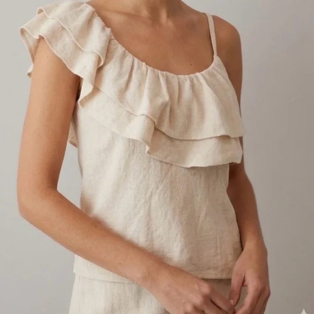 Zara New Asymmetrical Ruffle Knit Viscose Top Cream NWT